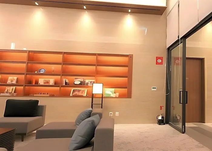 Roynet Mapo Hotel